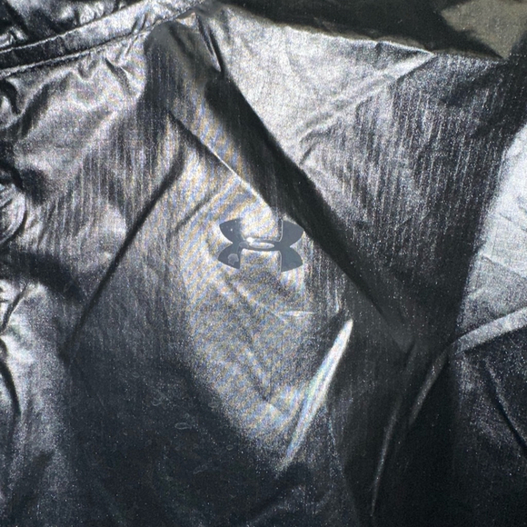 Women's Under Armour Pullover Jacket Size XS Black Lightweight Windbreaker - Picture 9 of 12